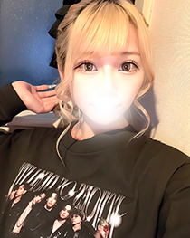 船橋デリヘル 風俗｜人妻デリバリーヘルス『秘密倶楽部 凛 船橋店』モデルあいるの写真