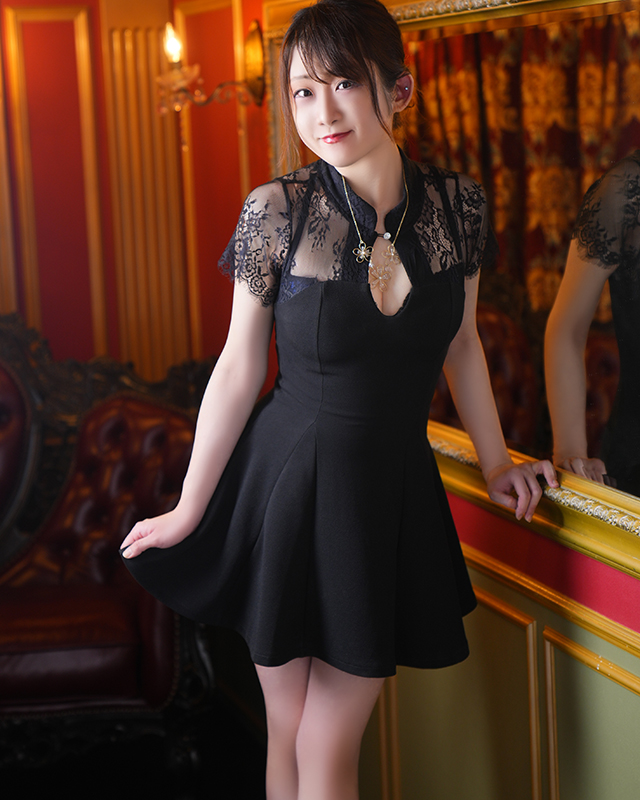船橋デリヘル 風俗｜人妻デリバリーヘルス『秘密倶楽部 凛 船橋店』モデルかえでさんのプロフィール写真2