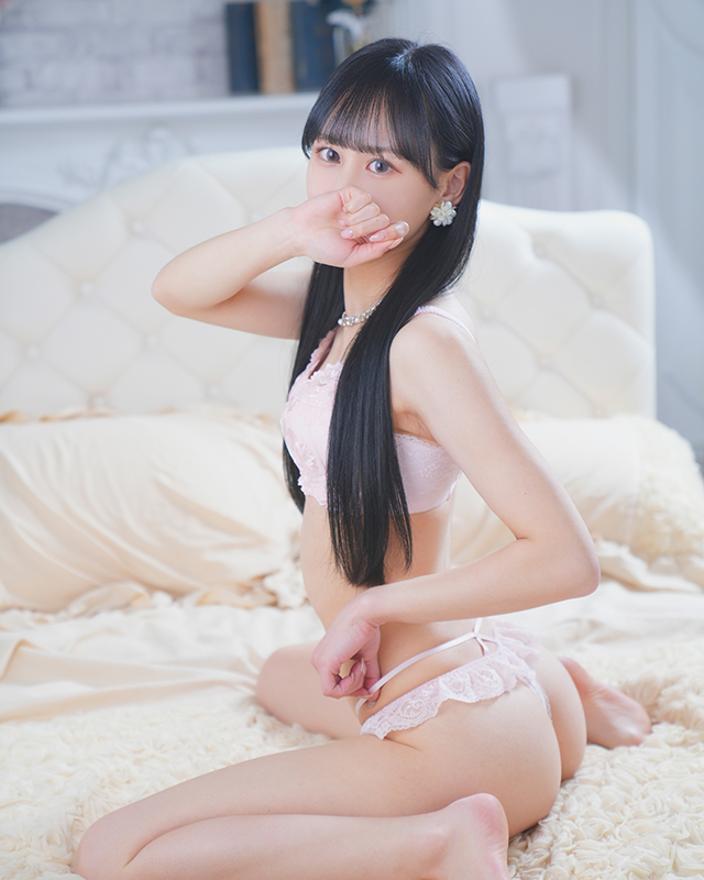 船橋デリヘル 風俗｜人妻デリバリーヘルス『秘密倶楽部 凛 船橋店』モデルすいさんのプロフィール写真4