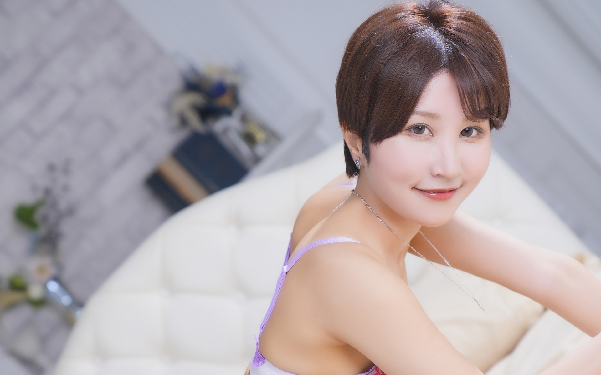 船橋デリヘル 風俗｜人妻デリバリーヘルス『秘密倶楽部 凛 船橋店』