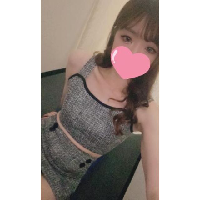 千葉風俗『秘密倶楽部 凛 千葉店』愛美莉(えみり)さんの写メ日記【あつすぎて】