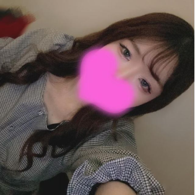 千葉風俗『秘密倶楽部 凛 千葉店』愛美莉(えみり)さんの写メ日記【☔️➖】