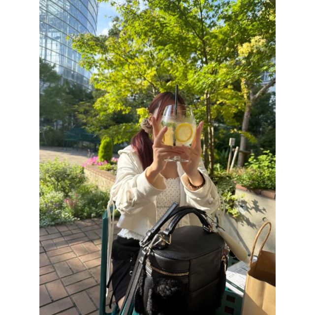千葉風俗『秘密倶楽部 凛 千葉店』小梅(こうめ)さんの写メ【起きて〜】