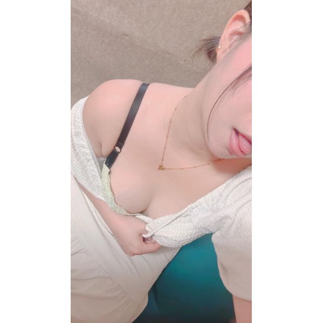 千葉風俗『秘密倶楽部 凛 千葉店』千秋(ちあき)さんの日記画像