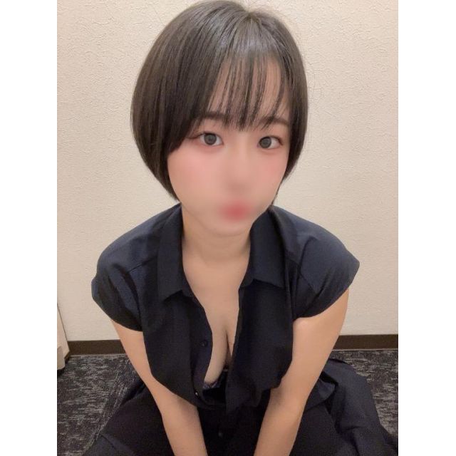 千葉風俗『秘密倶楽部 凛 千葉店』ちえみさんの写メ【急に❤︎】