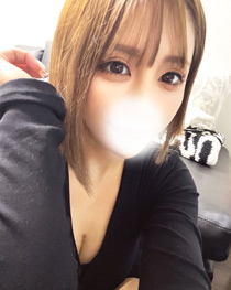 千葉風俗『秘密倶楽部 凛 千葉店』モデル一条ななみの写真