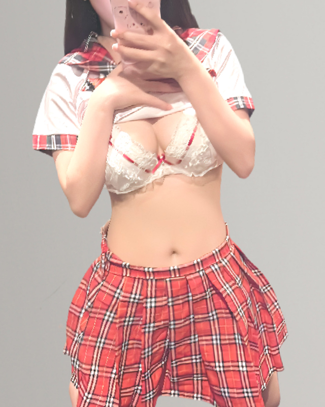 千葉風俗『秘密倶楽部 凛 千葉店』モデルさなさんのプロフィール写真2