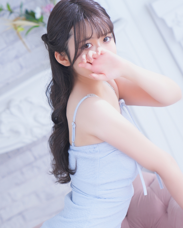千葉風俗『秘密倶楽部 凛 千葉店』モデルまなみさんのプロフィール写真2