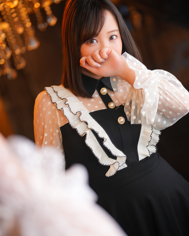 千葉風俗『秘密倶楽部 凛 千葉店』モデルななこさんのプロフィール写真2