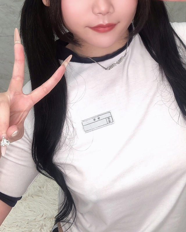 千葉風俗『秘密倶楽部 凛 千葉店』しずくさんのプロフィール写真2