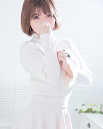 千葉風俗『秘密倶楽部 凛 千葉店』モデルえまの写真